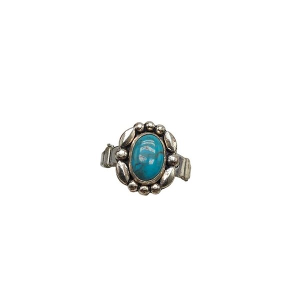 Vintage Southwest Sterling Silver Turquoise Oval Ring With Floral Design Size 5 - Picture 1 of 5